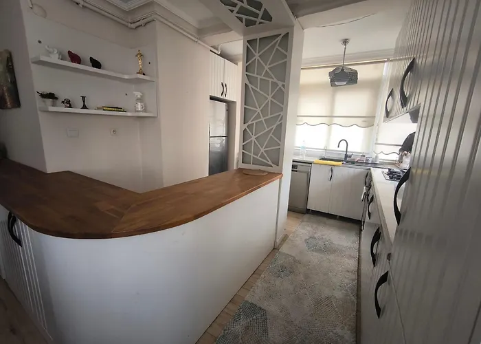 Konyaalti Iki Odali *